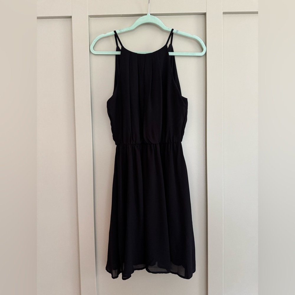 Elegant Black Sleeveless Dress